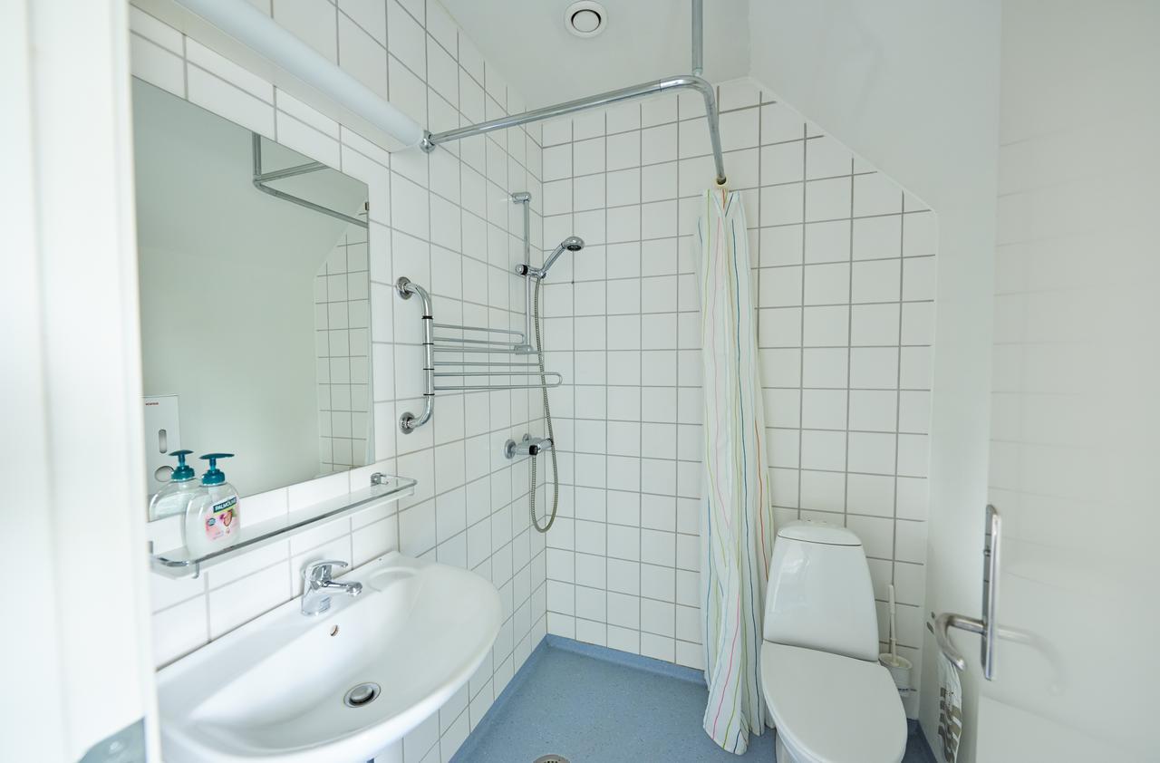 Danhostel Odense City Екстер'єр фото A shower cubicle