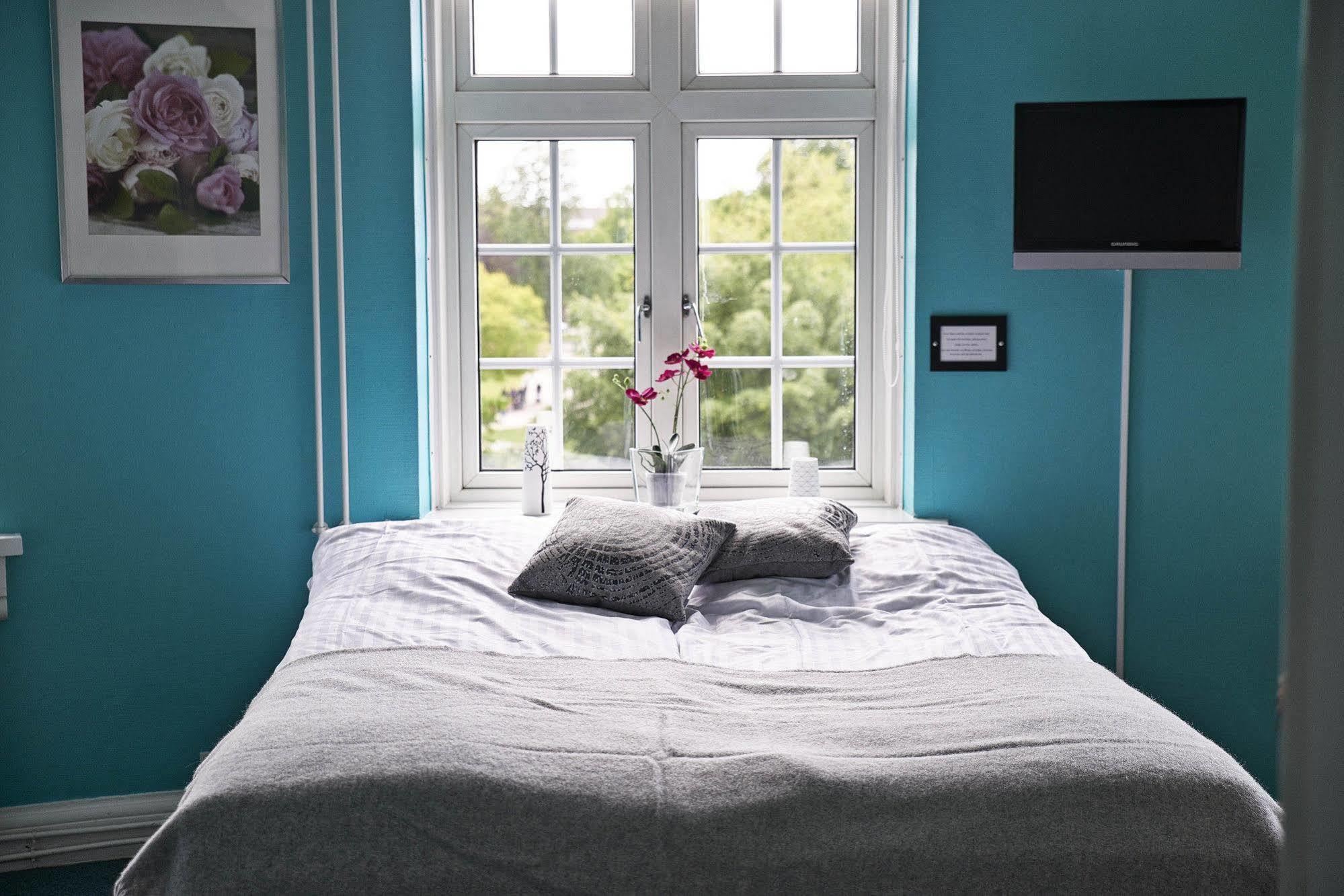 Danhostel Odense City Екстер'єр фото A bedroom