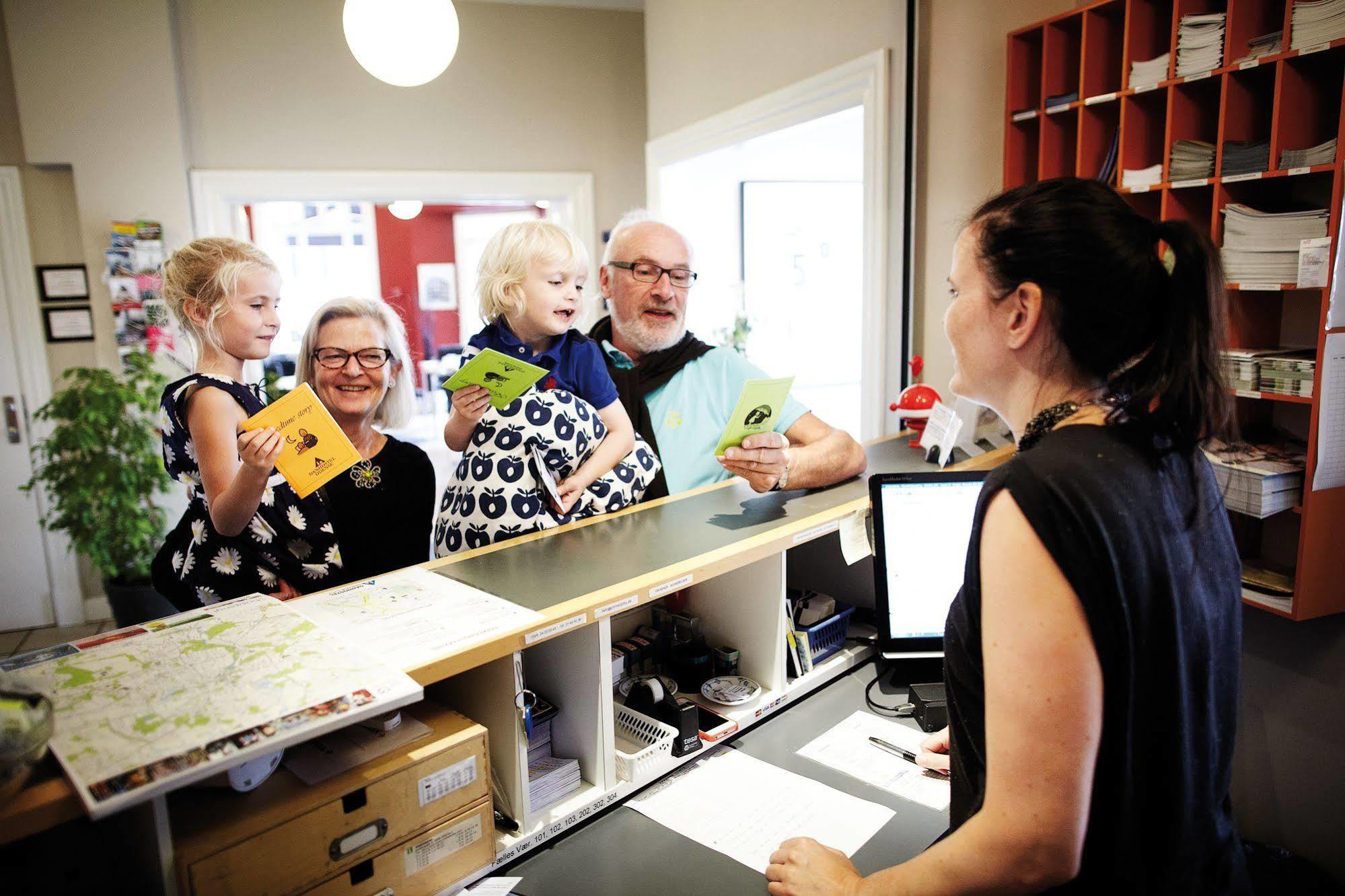 Danhostel Odense City Екстер'єр фото A library in Finland